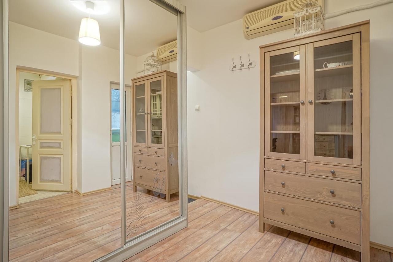 Apartament Le Petit Paris - 1bdr Apt. Alba Iulia Square *