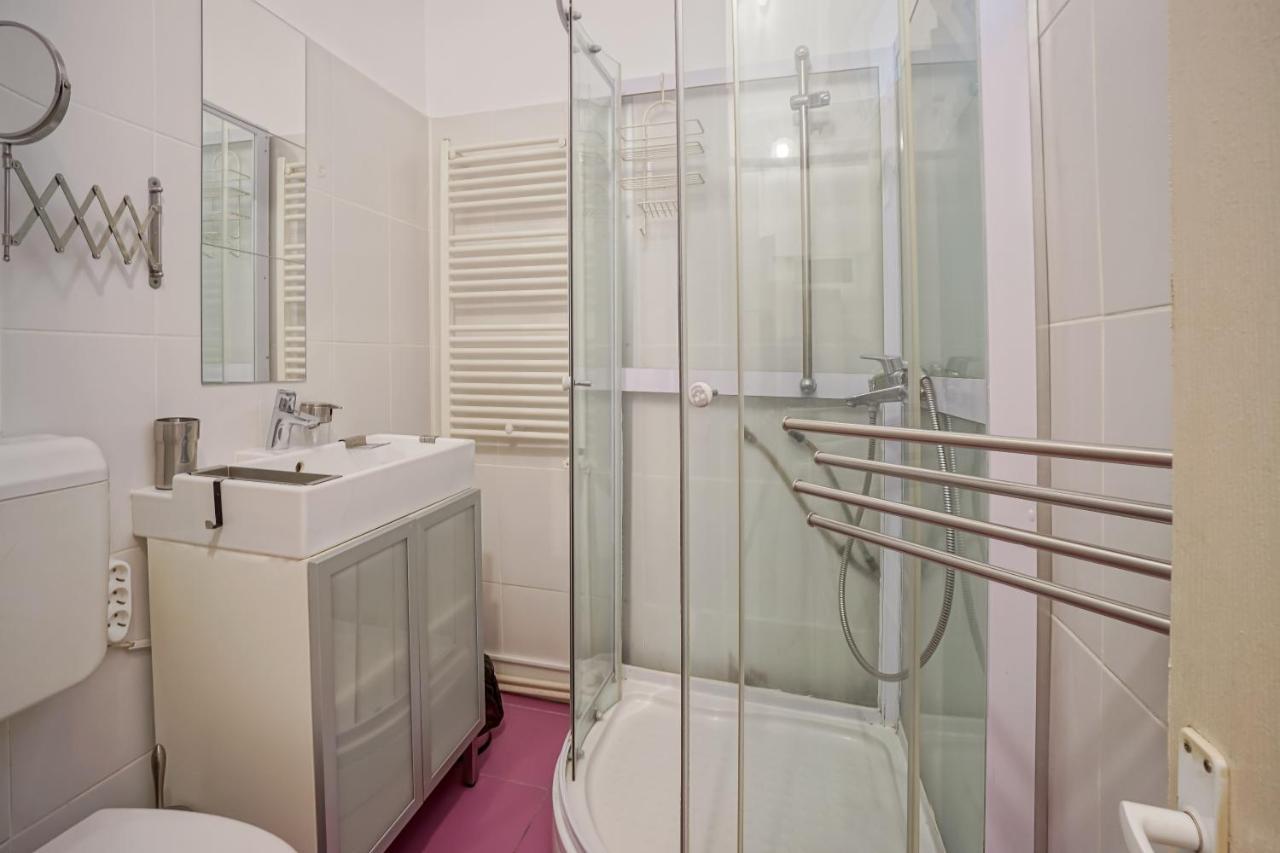 Le Petit Paris - 1bdr Apt. Alba Iulia Square *