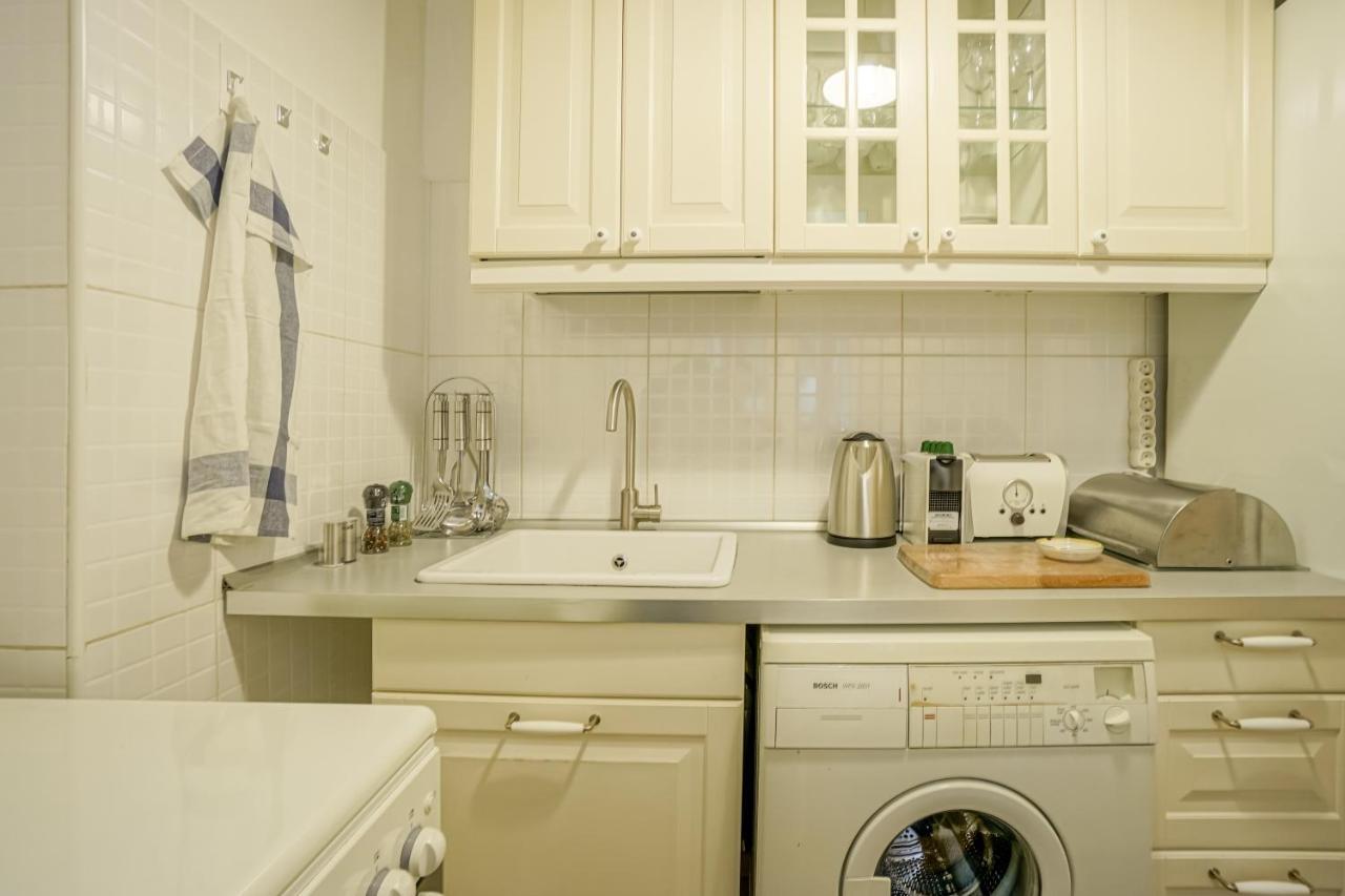Le Petit Paris - 1bdr Apt. Alba Iulia Square * Bucureşti