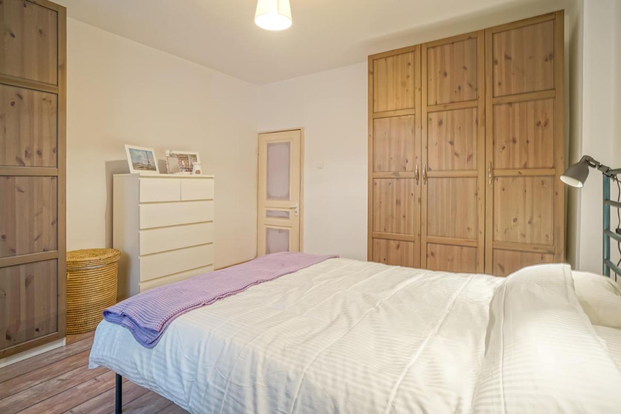 Le Petit Paris - 1bdr Apt. Alba Iulia Square *