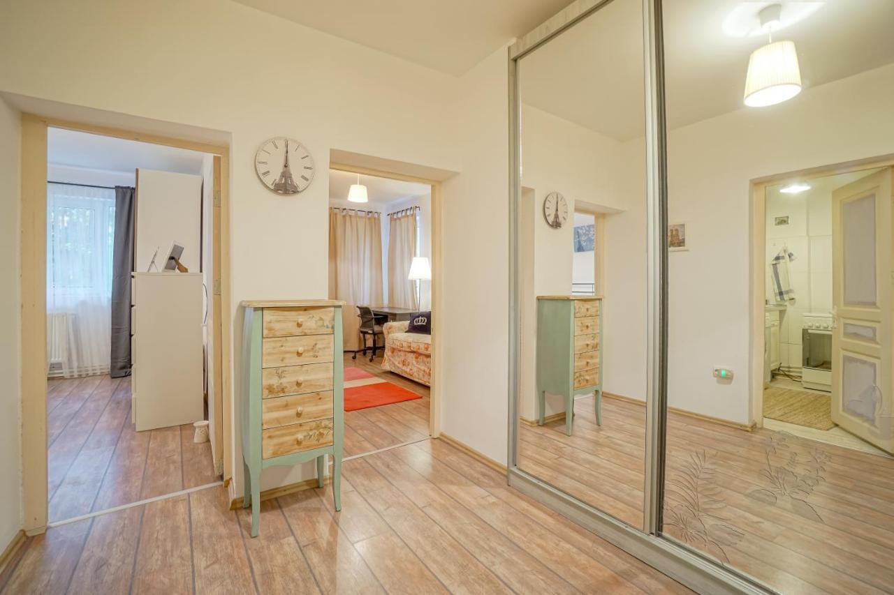 Le Petit Paris - 1bdr Apt. Alba Iulia Square Apartament *