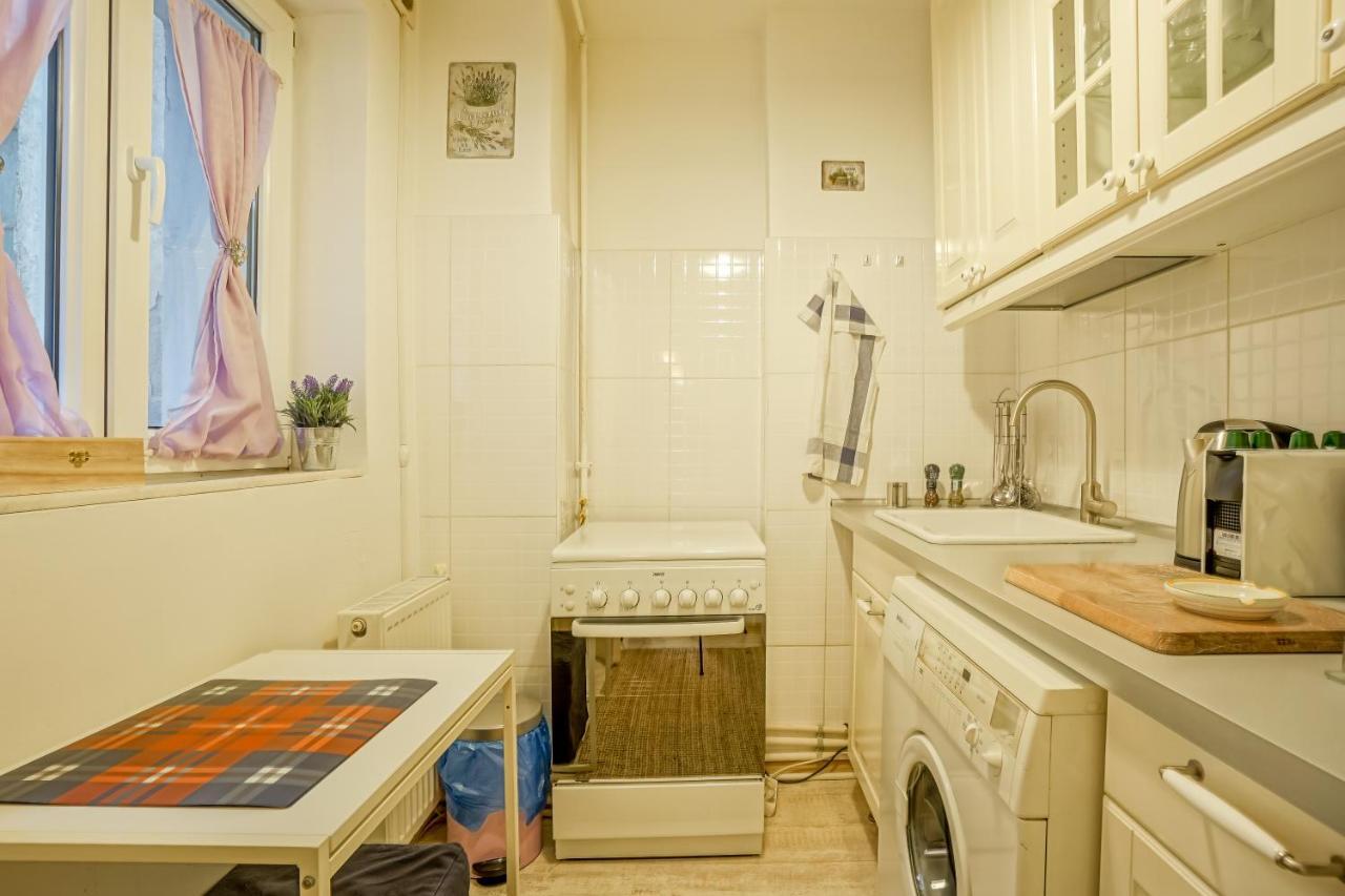 Le Petit Paris - 1bdr Apt. Alba Iulia Square