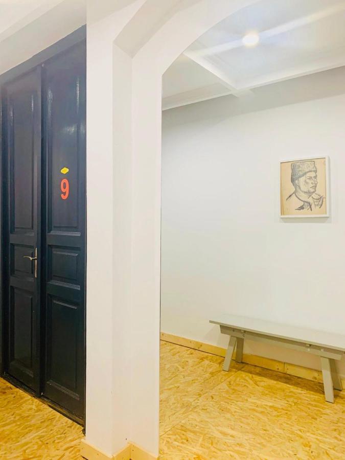 Hostel Victoria Poshtel *