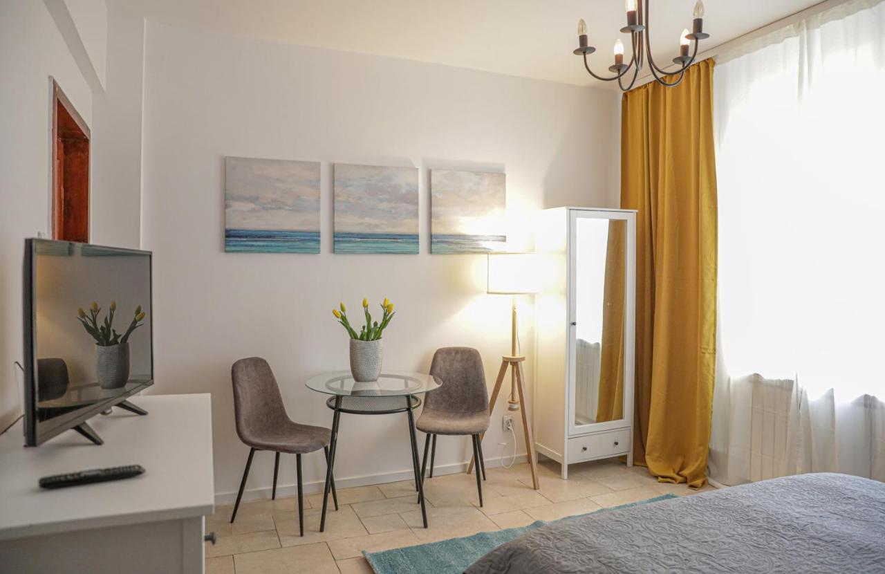 Color Eugen Carada St Apartamento Bucareste