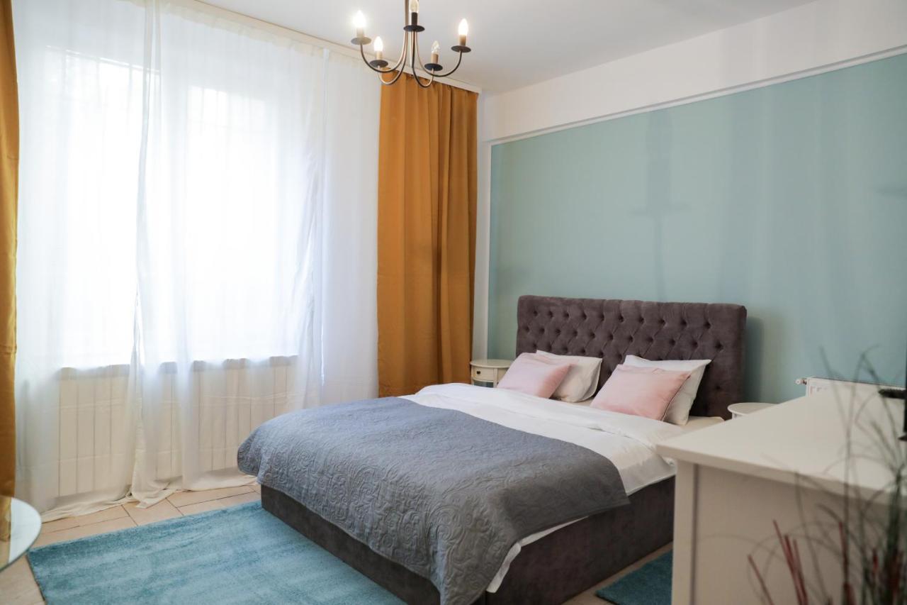 Apartamento Color Eugen Carada St