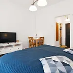 Downtown Studio - Cismigiu Park