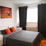 STUDIO Piata Victoriei (Victoriei Square)