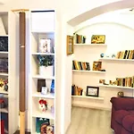 Central Guesthouse (Adults Only)