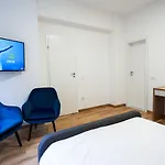 Minimalist Design Apartament In Magheru