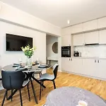 Sunny 2Br Flat - Top Location - Stunning Views