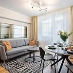 Sunny 2Br Flat - Top Location - Stunning Views