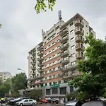 Felicity Apartment By The Park