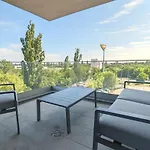Atria Urban Gateway, 2Br Condo + Pool