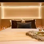 Calea Victoriei Modern Studio - Escape In The City Center