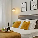 Mido Park Apartment With Private Parking & Self Check-In