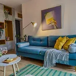 Chic 1Br Apartment - Amzei Square