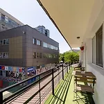 Downtown Victoria Studios By Citybookings