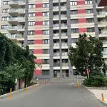 Urban Heights - Bucharest Skyline Apartment