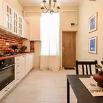 Elegant Studio - Urban Escape In Bucharest