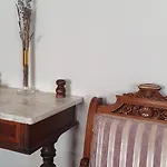 Elegant Apartment Near Rosetti Square