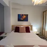 Old City Deluxe Apart - River View !