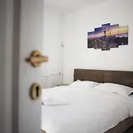 Cozyapartment Near Metrogorjului