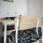 Cozyapartment Near Metrogorjului
