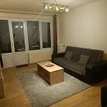 Metro Ultracentral Retreat