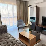 Onix Park Complex Elegant Apartment With Parking & Self Check In