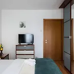 2Bdr Spacious And Comfy Flat With Amazing Views - Landmark & City