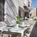 Uphome Suites