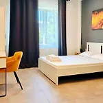 Old Town Cozy Apartments Bratianu