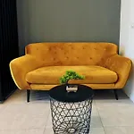 Old Town Cozy Apartments Bratianu