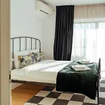 Central Modern Design Apartment