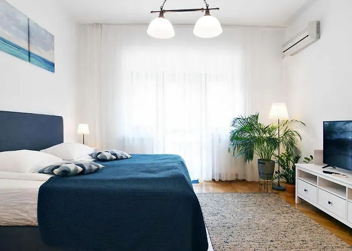 Downtown Studio - Cismigiu Park