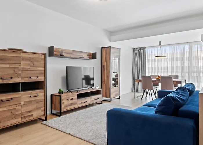 Atria Urban Gateway, 2Br Condo + Pool