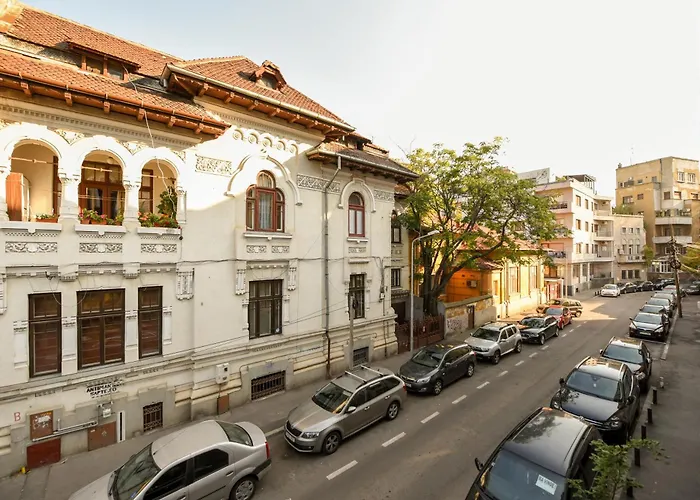 Brancovenian Wonder - 3Br Apartment Near Cismigiu Park