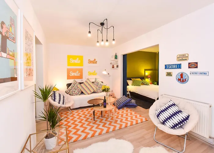 Bohemian Apartment Downtown