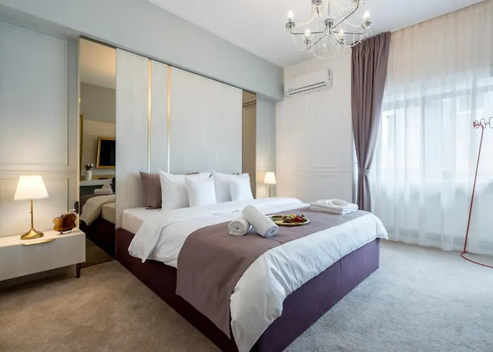 Highline Downtown Residences 6 Persons Family Apartment