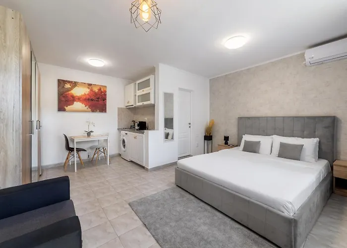 Downtown Victoria Studios By Citybookings