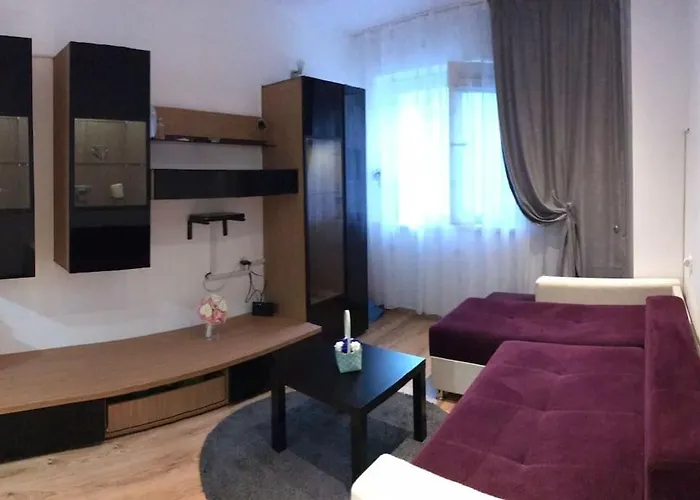 Celiza42 Room To Rent