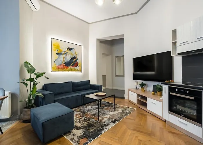 Superb 2Br Flat - Amzei Square