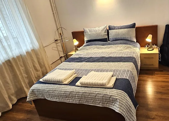 Yb Apartments