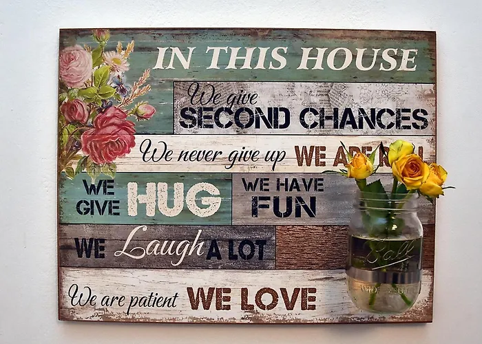 Sweet Story Central Apartment
