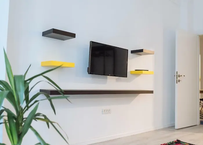 City Center - Quinet Large Apartment