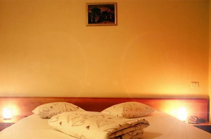 Alma Hotel