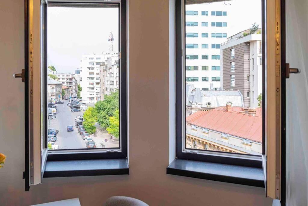 Beautiful - Location - Netflix Apartment *