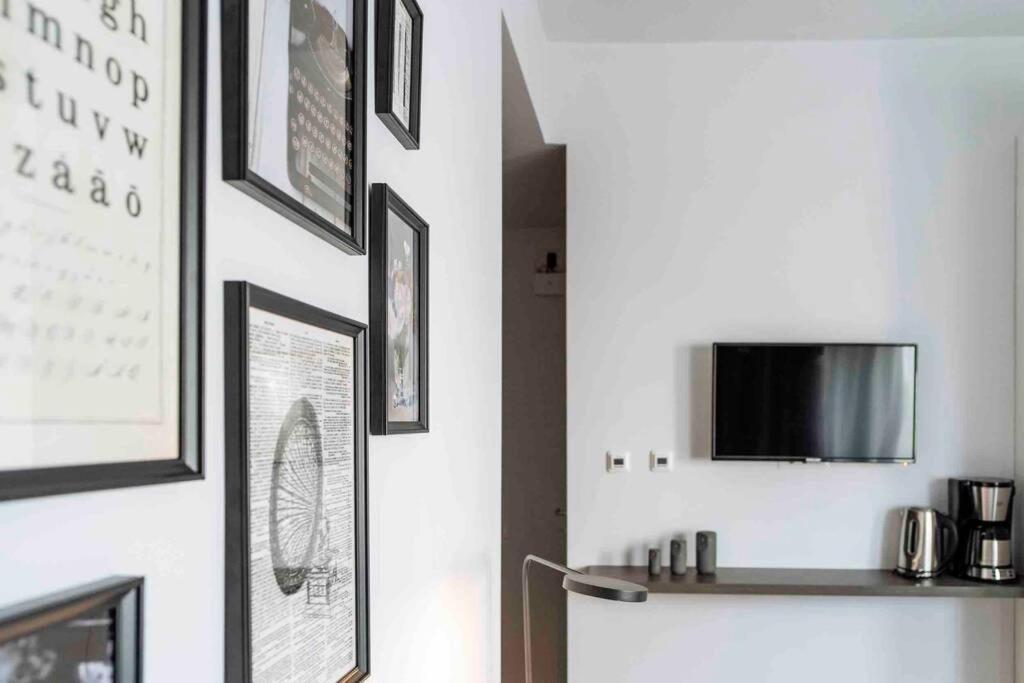 Beautiful - Location - Netflix Apartment Bucharest