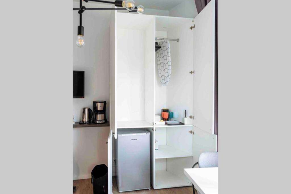 Beautiful - Location - Netflix Apartment