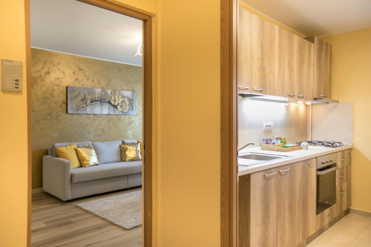 Apartament Golden Baneasa *